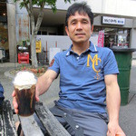 ハビットコーヒーバンク - 「ウインナーコーヒー（L）」250円　思い切り「鼻」が延びてます（笑