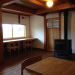 喫茶 ノラネコ - カウンター2席♪ 扉は御手洗