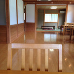 笊蕎麦 つど野 - 明るく綺麗な店内