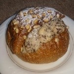 たま木亭 - ホワイトチョコとクルミの生クリーム仕立て
      