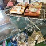 くう食堂 - 店内にはピザトーストも