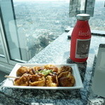 やまちゃん - 高階層からの景色を見ながら食べるたこ焼きも乙なもの。