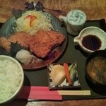 A.RE.KO.RE - ランチ チーズミルかつ定食(160g) 950円 