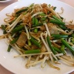 台湾餃子房 - ニンニクの芽と豚肉炒め