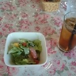 ROSEHIP CAFE - ハンバーグセット サラダ