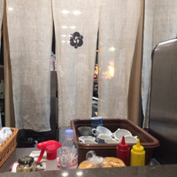 赤坂うまや 新宿 - 奥でファイヤー