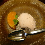 モリタ屋 - デザート（さくらのアイス）