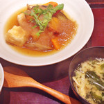 寅福 - 豆腐と野菜の煮おろし定食