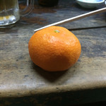 庚申酒場 - みかんをいただきました。