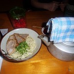 栄町ボトルネック - 【2015年7月】沖縄そば（600円）出汁を注ぐ前