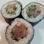 魚屋さんの新鮮回転寿司 - アジ巻き