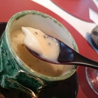青山 星のなる木 - 黒トリュフの香りが絶品の茶碗蒸し