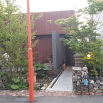 yoshiyuki - 店名分かりません、近づいてみたんですけど違う店名のようでグルグル歩いてしまいました