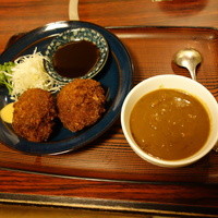 本格肉料理 丸小 - メンチカツとカレー
