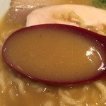 麺 ヒキュウ - スープ・リフト！鶏白湯魚介濃縮ラーメン750円！