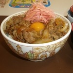 すき家 - 牛丼(並) 350円＋たまごセット 100円