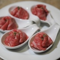 焼肉 銀座コバウ 特別室 - パンユッケのユッケ部分