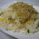 明月湯包 - シンプルなのに甘味あるオイルとシラスが絶妙、シラス卵（吻仔魚蛋）炒飯150元