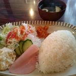 珈琲館　モカ - ご飯・サラダとお吸い物