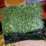 ラーメン 杉田家 - 海苔。