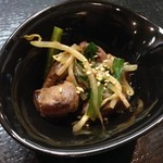 フリーダム ロード - H.27.7.14.夜 おつきだし(鶏ホルモン炒め) 100円