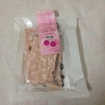 メリーチョコレート - 料理写真:桜のチョコレート