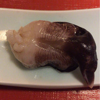 すし青柳 - 肉厚なトリガイ