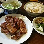 牛タン焼専門店 司 虎横店 - 牛タン定食(牛タンは二人前)