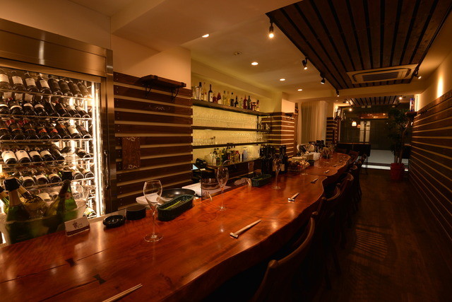 Cave de Kazu （カーヴ ド カズ）のご予約 - 馬車道/ワインバー