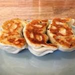 麺屋 つるる - 餃子３個　２８０円