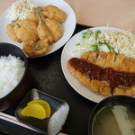 愛南 市場食堂 - トンカツ定食＆アジフライ