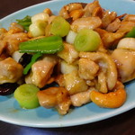 Rin - 鶏のカシューナッツ炒め（ハーフ）