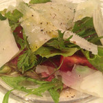 39963342 - やまゆり牛もも肉のタリアータ 地野菜のサラダ添え バルサミコ風味