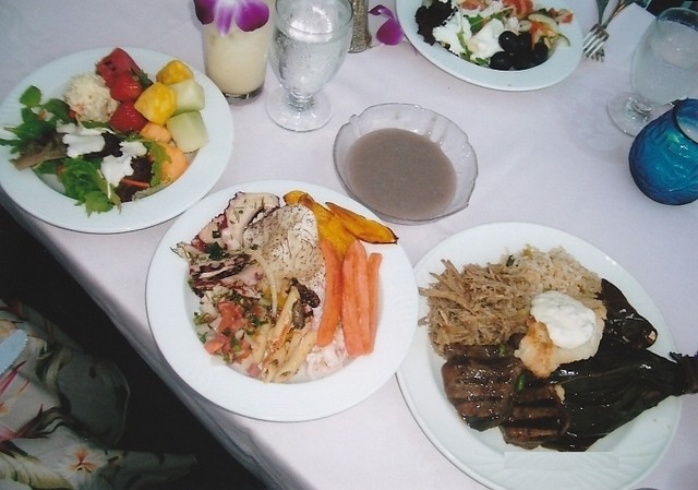 A Royal Hawaiian Luau, 'Aha'aina （ロイヤルハワイアンルアウ