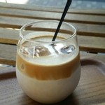 カザーナ・コーヒー 八日町店 - アイスカフェラテ(S)