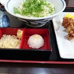 たぬき屋 - ぶっかけうどん（４２０）と唐揚げ（１５０）