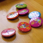 くつろぎ亭ひこべえ  - 2015年6月　バッジ