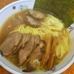 石狩亭 - ここは地元・大船最強中華屋！故に大船最強叉焼雲呑麺❤チャーシューぶ厚っ(oﾟДﾟﾉ)ﾉ