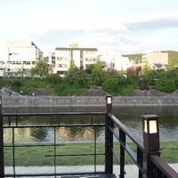 先斗町 魯ビン - 川床から眺める鴨川