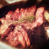 BLT STEAK  ROPPONGI - 750g 16000円　Tボーンステーキ