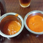 モンティマハル - 左:ｵｽｽﾒ,右:ｷ-ﾏ