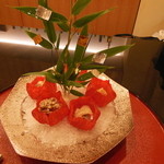 東條 - 鯛手毬寿司，青柳，合鴨ロース粒マスタード和え，いちじくの胡麻みそ煮，サツキマス