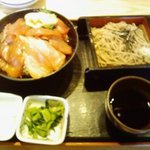 Washoku Resutoran Tengu - まぐろ漬け丼と冷たいそばのセット（680円…税抜き）