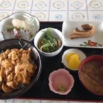 仏ヶ浦ドライブイン - ウニ丼1500円