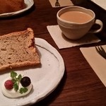 spile - チャイとスパイスシフォンケーキ