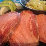 琉球焼肉なかま - 厚切り牛タン美味しすぎ