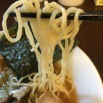 麺屋まるか守破離  - あっさり正油　麺アップ