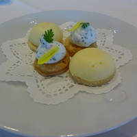 ラ・フェット ひらまつ - ランチ　アミューズ
                2種類のチーズクリーム