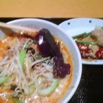希須林 - 坦々麺セット。ちょっと崩しちゃった。