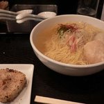 麺屋 海神 - あら炊き塩焼おにぎり付